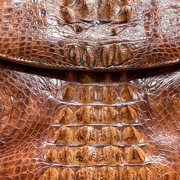 Elegant Brown Crocodile Leather Clutch - Picture 5 of 5